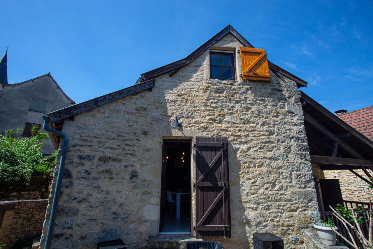 Maison En Pierres Au Coeur Du Village Medieval De Villeneuve Kültér fotó