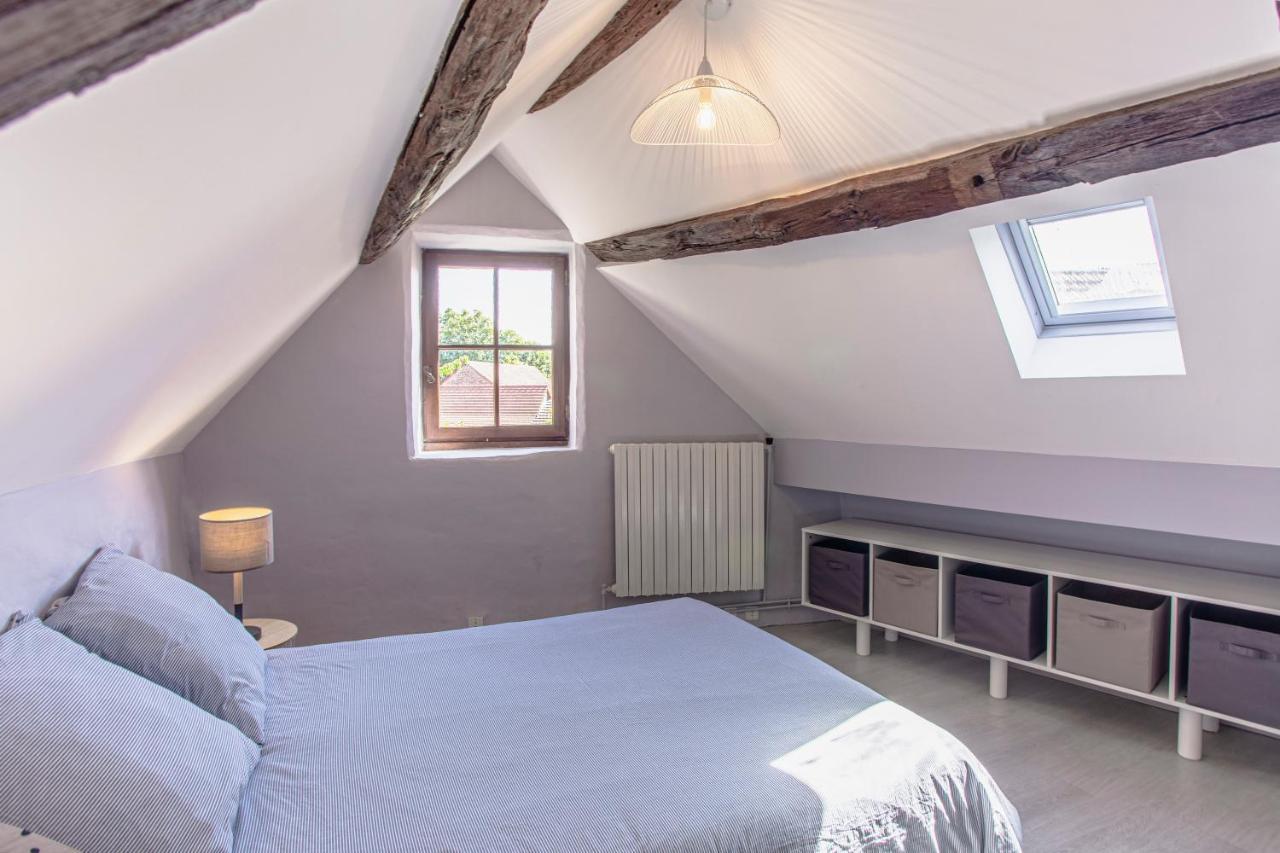Maison En Pierres Au Coeur Du Village Medieval De Villeneuve Kültér fotó