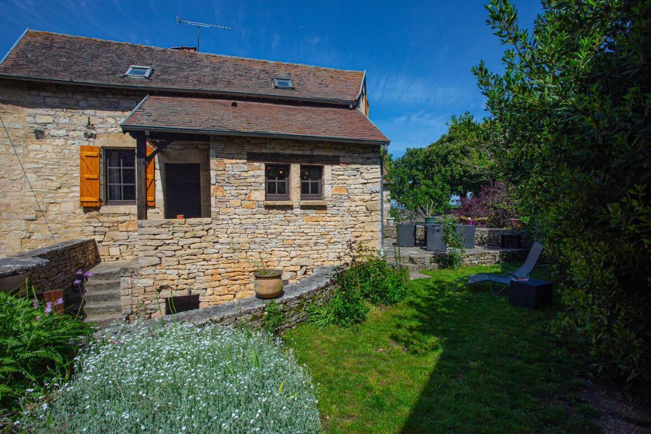 Maison En Pierres Au Coeur Du Village Medieval De Villeneuve Kültér fotó