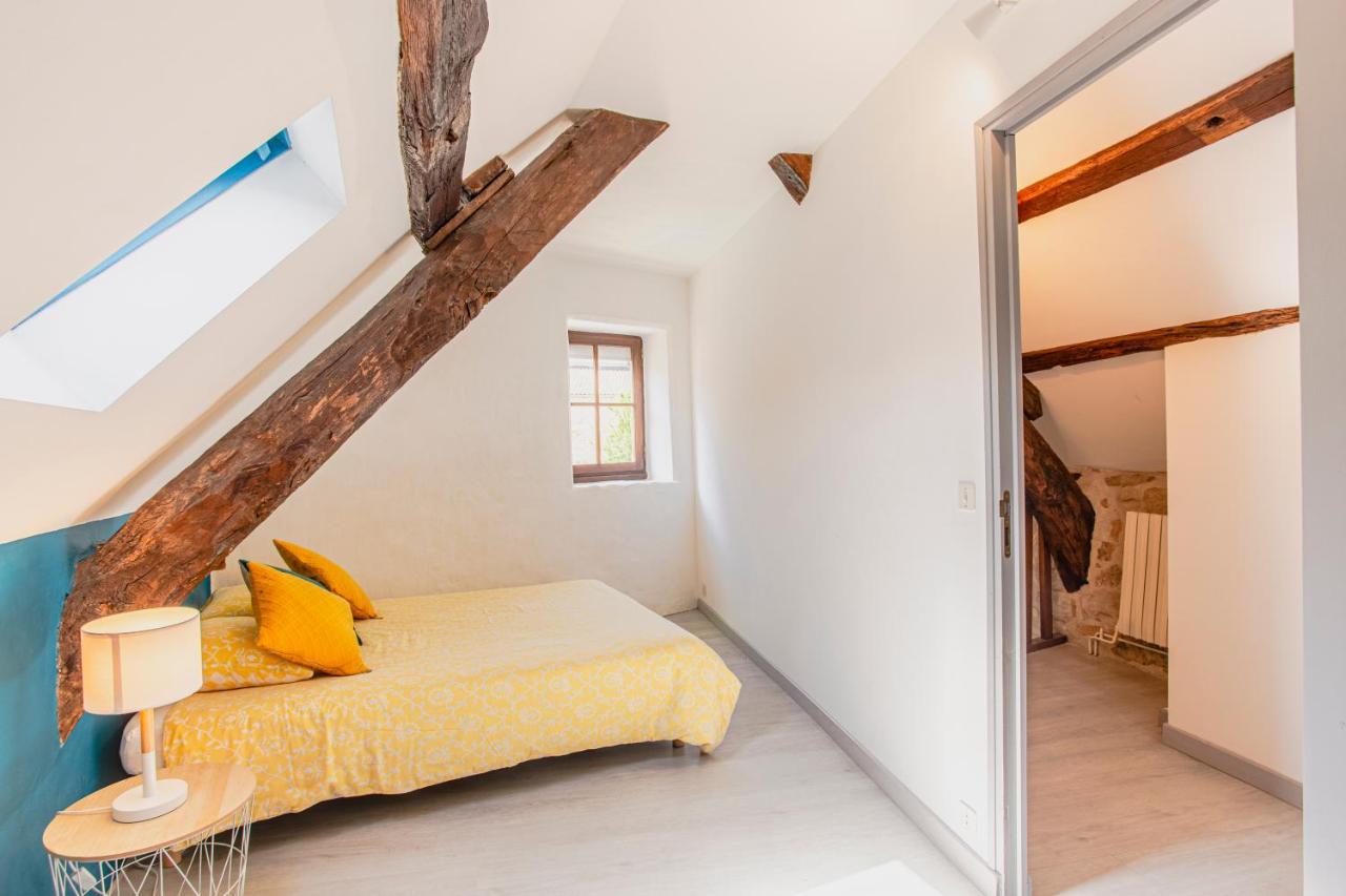 Maison En Pierres Au Coeur Du Village Medieval De Villeneuve Kültér fotó