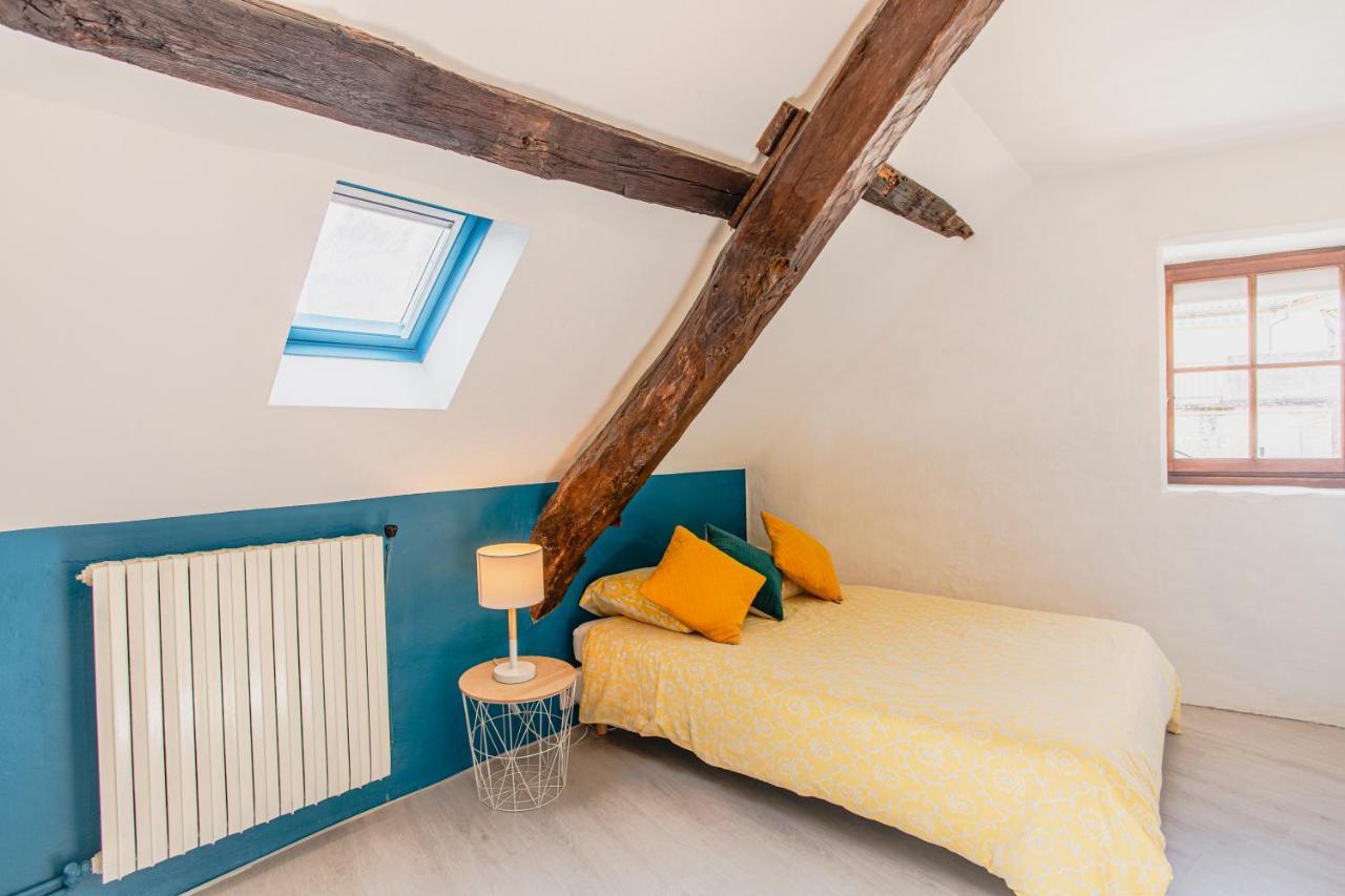 Maison En Pierres Au Coeur Du Village Medieval De Villeneuve Kültér fotó